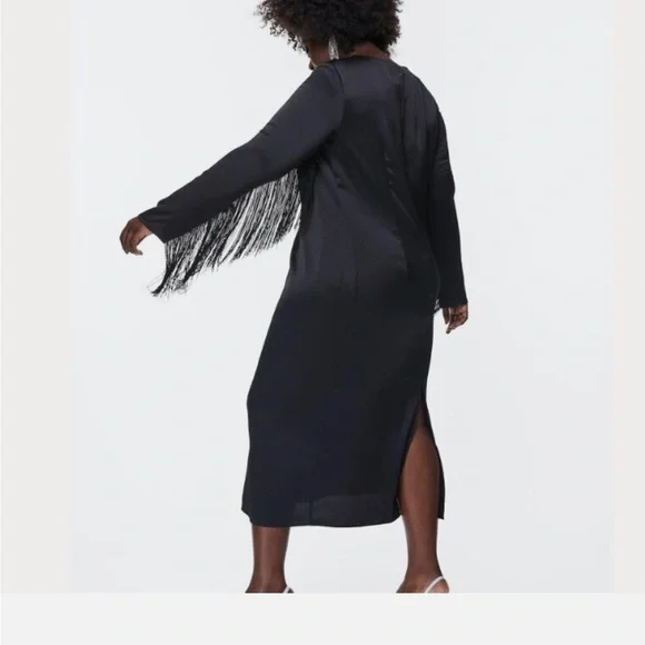 ✂️ H&M Black Long Sleeve Fringe Dress - Picture 11 of 11